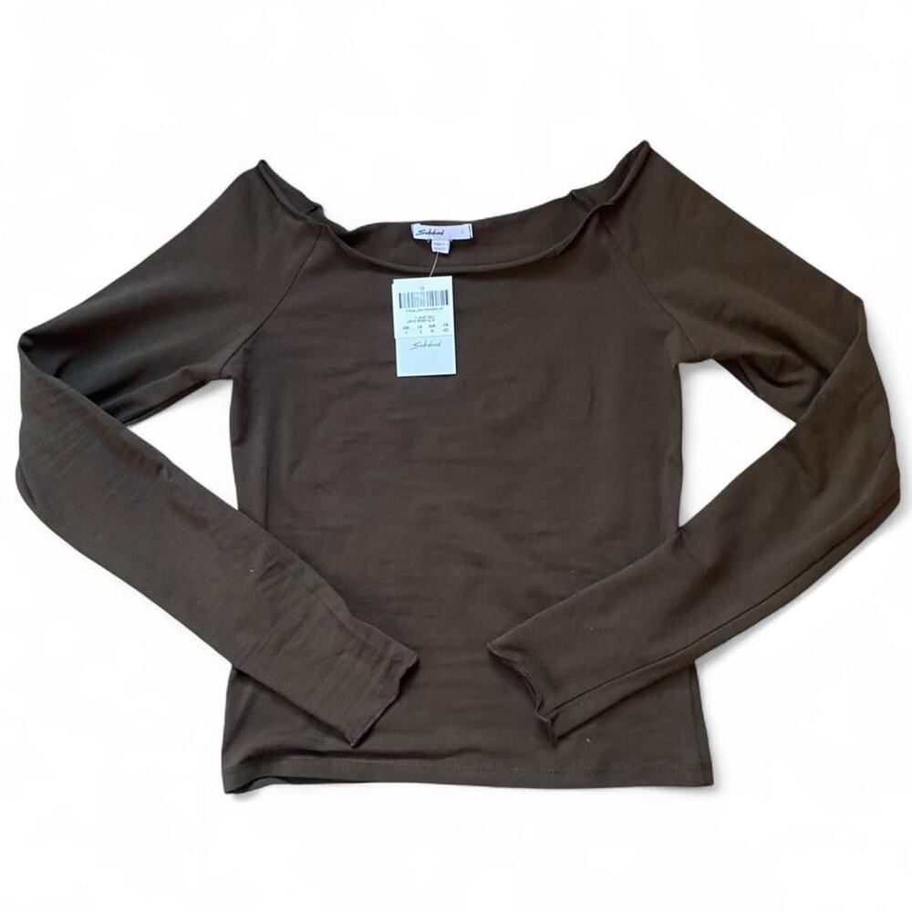 Subdued coffee brown off-the-shoulder/boat neck long sleeve top